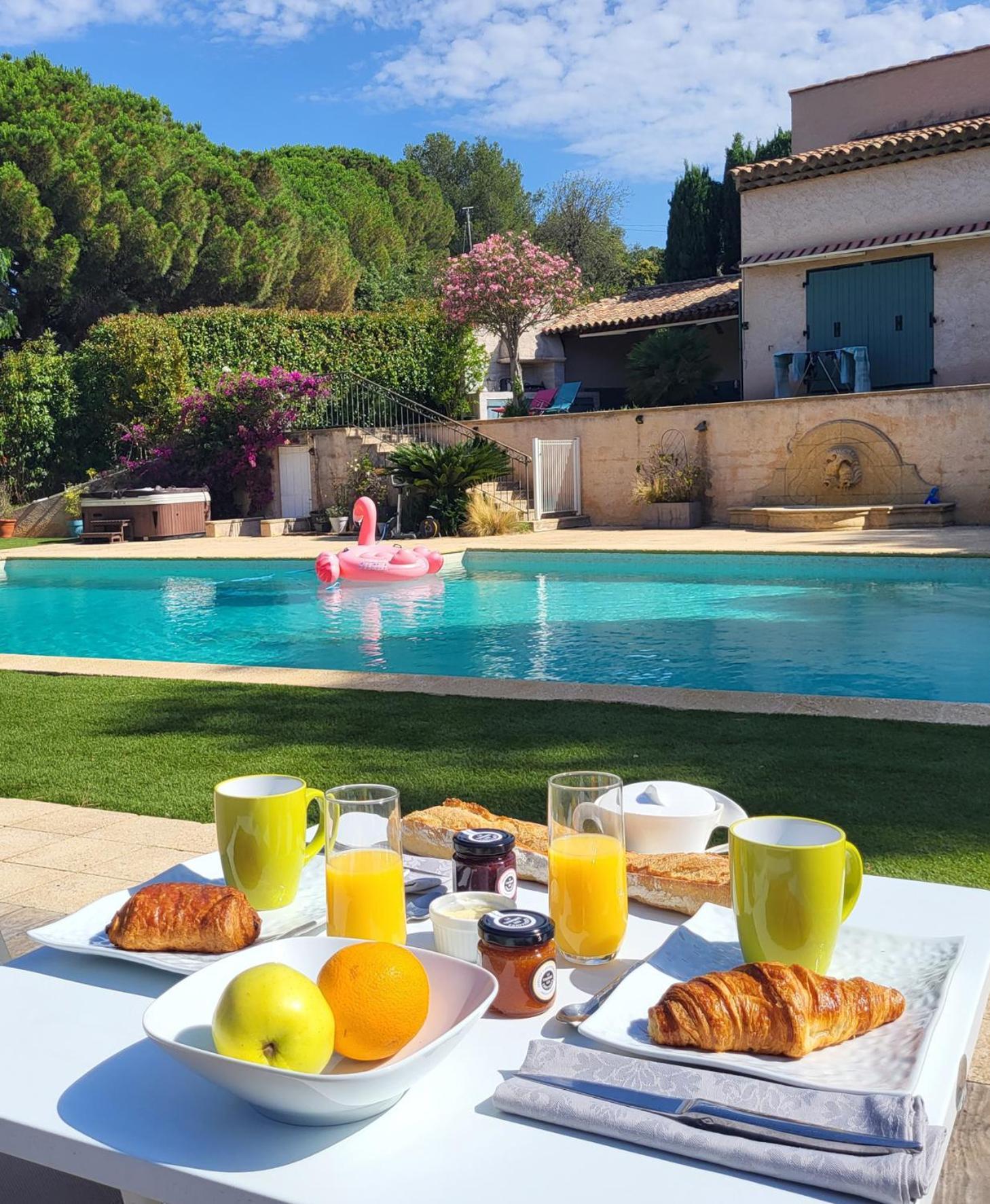 La Villa Romeo, Piscine Et Spa Sainte-Maxime Exterior photo
